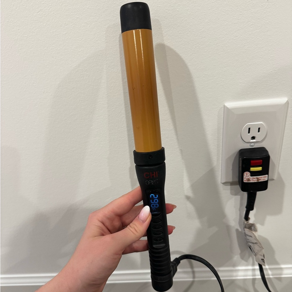 CHI Orbit Curling Wand